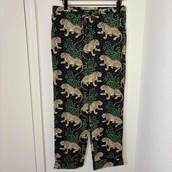 Printfresh Other - Printfresh Black and Cream Leopard Print Pants